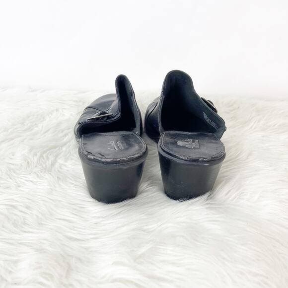 Clarks Bendables 9.5 M Womens Black Leather Slide Mule Buckle Comfort Clogs - Picture 3 of 9